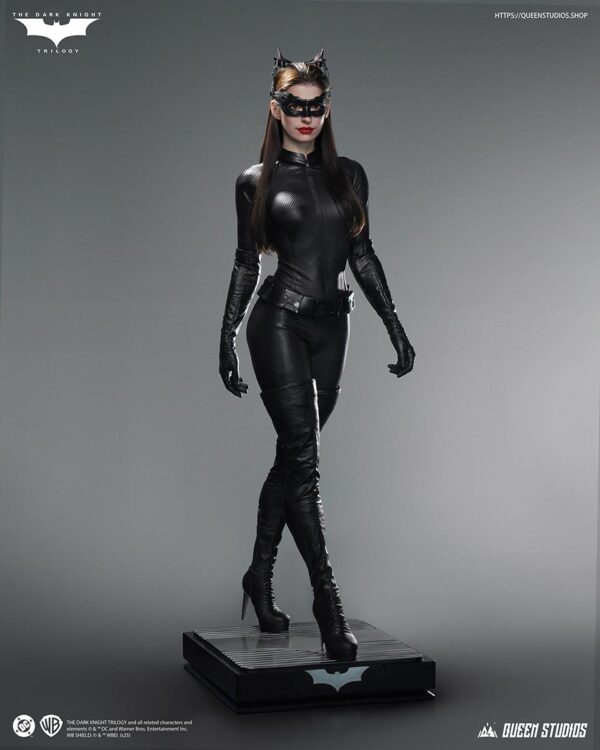 TDK Catwoman 1 1 Life size Statue (Queen Studios)