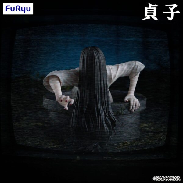Sadako Yamamura Sadako Noodle Stopper Figure (FuRyu)