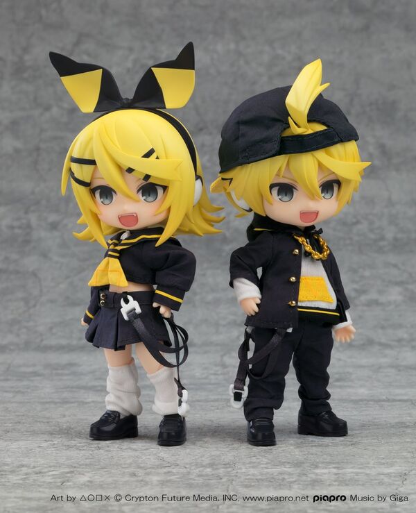 Vocaloid Kagamine Rin and Kagamine Len Nendoroid Doll Bring It On Ver. (Good Smile Company)