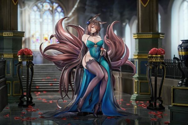 Azur Lane Amagi (CV) Throne of Fallen Petals Ver. (Good Smile Arts Shanghai, Good Smile Company) 1