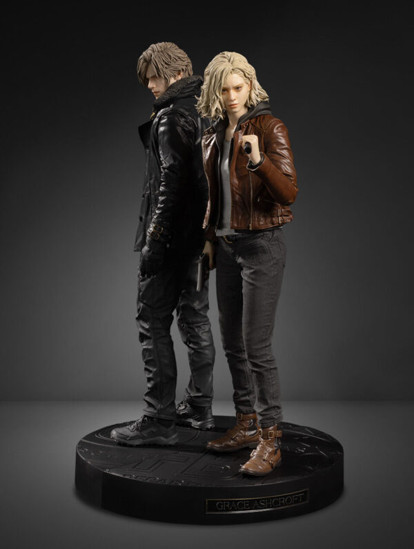 Resident Evil Grace Ashcroft Leon Kennedy Capcom Figure Builder Creator's Model (Capcom)