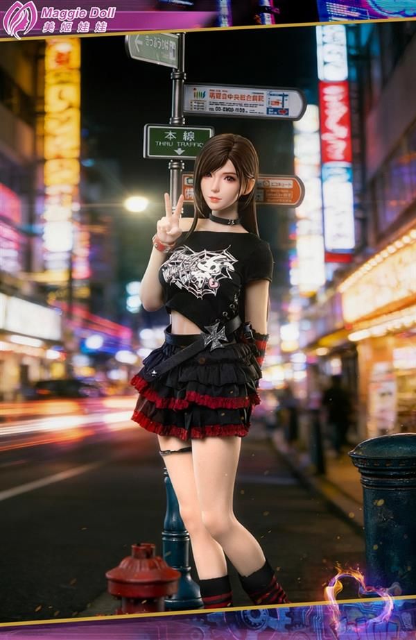 Final Fantasy VII Punk Girl Tifa (Maggie Doll) 2