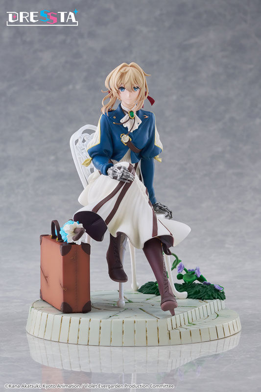 Violet Evergarden Dressta (Taito)