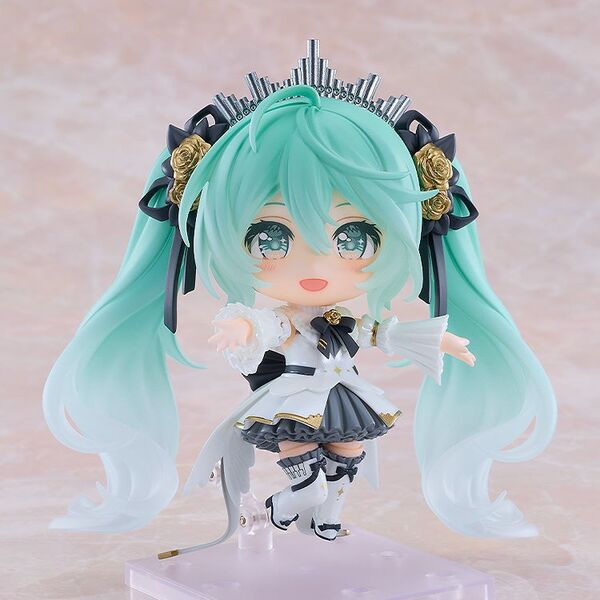 Vocaloid Hatsune Miku Nendoroid (#3079) Symphony 10th Anniversary Ver. (Good Smile Company)